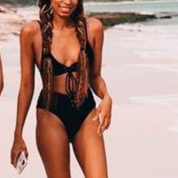 Excellent condition Lovers and Friends bikini! - Picture 3 of 5